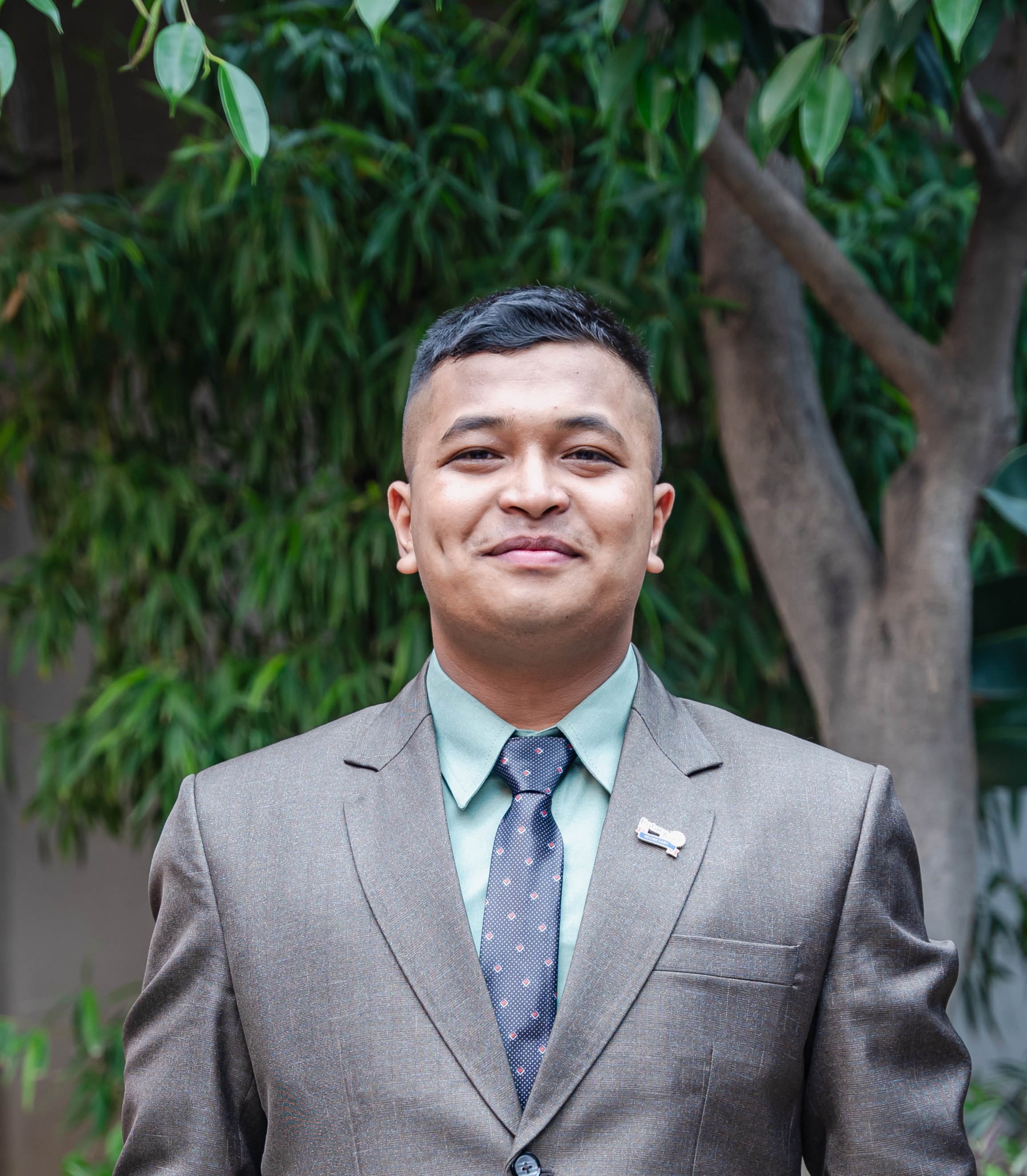 Roz  Karmacharya